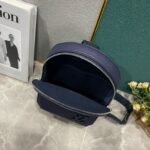 Louis Vuitton M11601 Pilot Slingbag - Image 8