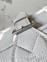 Louis Vuitton M14214 Diane - Image 13