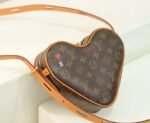 Louis Vuitton Game On Coeur M57456 - Image 6