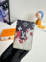 Louis Vuitton M82828 Pocket Organizer - Image 9