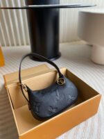 Louis Vuitton M82391 Mini Moon - Image 3