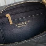Chanel Maxi Hobo Bag - Image 9