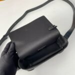 Louis Vuitton M81783 Steamer Wearable Wallet - Image 7