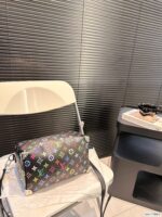 Louis Vuitton M13257 LV x TM Speedy Soft 30 - Image 7