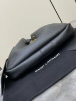 Saint Laurent PARIS VII small hobo in grained leather - Image 7