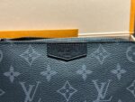 Louis Vuitton M80741 Alpha Wearable Wallet - Image 8