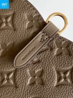 Louis Vuitton M25890 All In One PM - Image 10