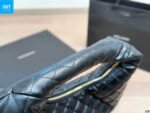 Saint Laurent ICARE hobo in quilted nappa - Image 7