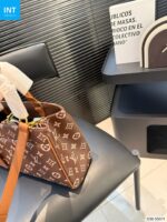 Louis Vuitton Sully PM leather handbag - Image 7