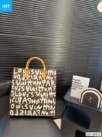 Louis Vuitton Graffiti Bag - Image 5