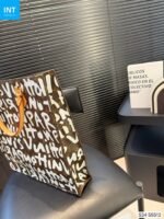 Louis Vuitton Graffiti Bag - Image 7