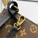 Louis Vuitton M25352 Low Key Hobo PM - Image 6