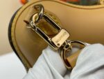 Louis Vuitton M12615 Bone Wearable Wallet - Image 13