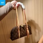 Louis Vuitton HangOn Bowling Shell Bag/Underarm Bag - Image 3