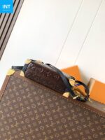 Louis Vuitton M26304 Side Trunk MM - Image 6