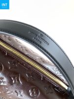 Louis Vuitton M26304 Side Trunk MM - Image 9
