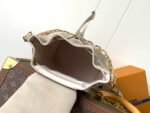 Louis Vuitton M13358 Coussin Backpack PM - Image 9