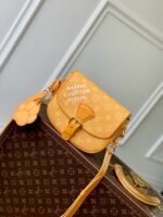 Louis Vuitton M12694 Montsouris Messenger - Image 4