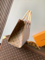 Louis Vuitton M12415 OnTheGo MM - Image 3