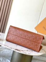 Louis Vuitton M12775 OnTheGo MM - Image 5