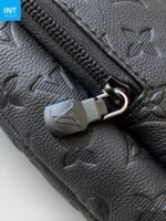 Louis Vuitton M26730 Duo Slingbag - Image 7