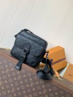 Louis Vuitton M12516 Getaway Messenger - Image 2