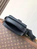 Louis Vuitton M12516 Getaway Messenger - Image 9