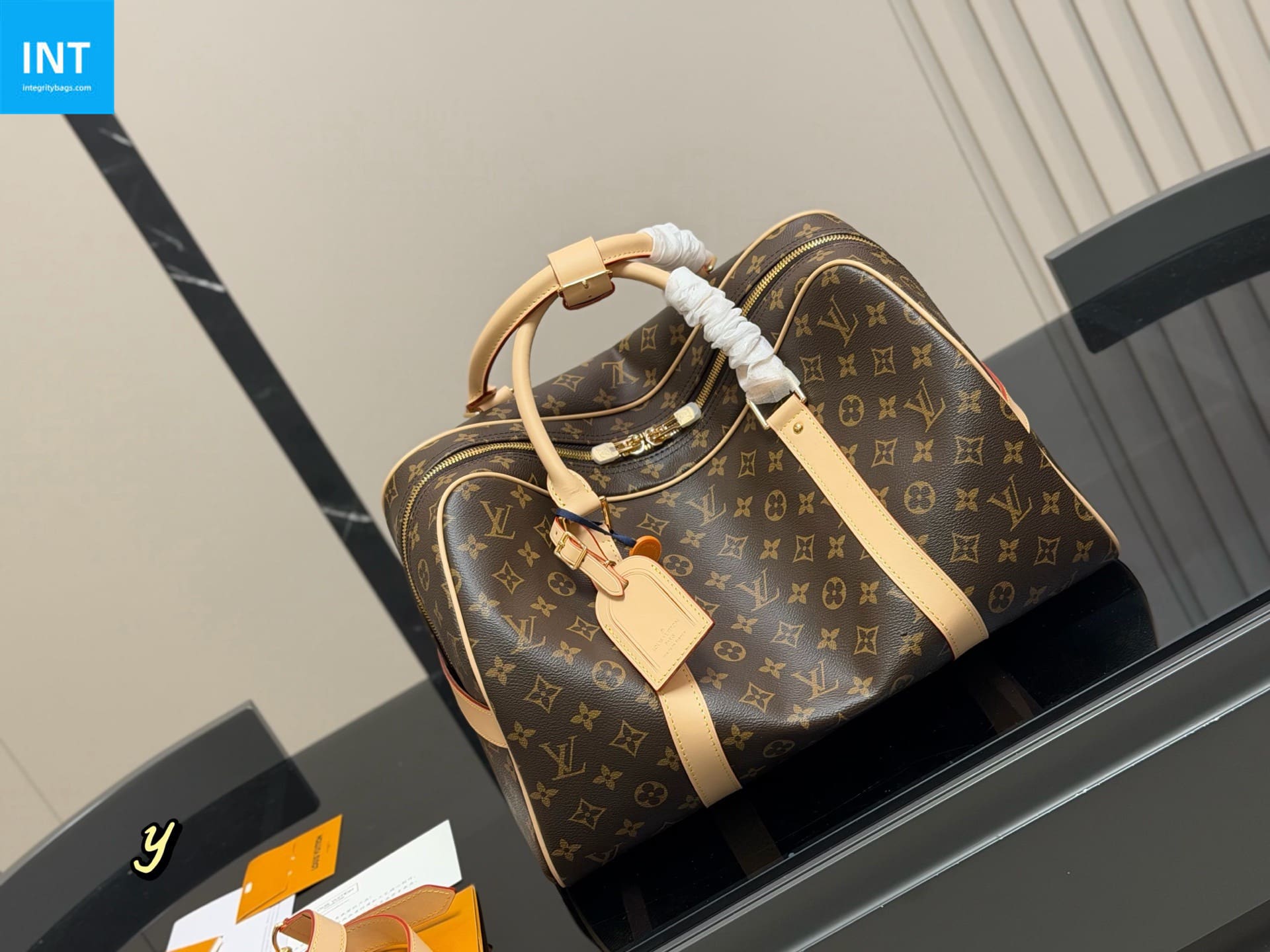 IMG_5176 Louis Vuitton Keepall Bandoulière 40 - Image 1