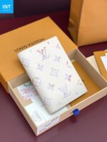 Louis Vuitton M25917 Passport Cover - Image 6