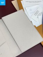 Louis Vuitton M25917 Passport Cover - Image 10