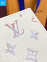 Louis Vuitton M25917 Passport Cover - Image 8