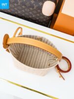 Louis Vuitton M28335 All In BB - Image 10