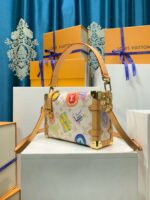 Louis Vuitton M14606 Side Trunk MM - Image 5