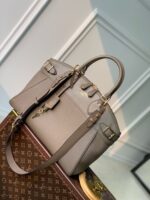 Louis Vuitton M22927 Vendôme MM - Image 3