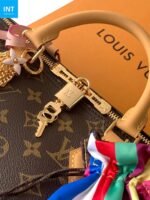 Louis Vuitton M26498 Speedy Soft 30 - Image 4