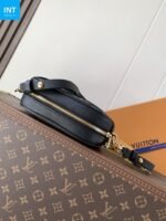 Louis Vuitton M25518 Tiny Camera Bag - Image 9