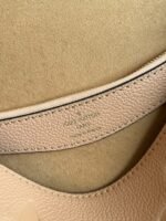 Louis Vuitton M11817 Diane - Image 11