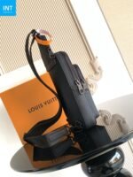 Louis Vuitton M15255 Avenue Slingbag PM - Image 5