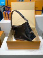Louis Vuitton M28160 CarryAll East West - Image 5