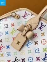 Louis Vuitton M27839 LV x TM Neverwoof - Image 8