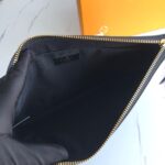 Louis Vuitton M62937 Daily Pouch - Image 11