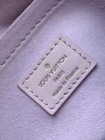 Louis Vuitton M15192 OnTheGo East West - Image 10