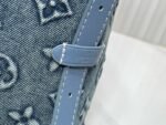Louis Vuitton CarryAll MM - Image 4