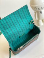 Louis Vuitton M12808 Steamer Wearable Wallet - Image 12