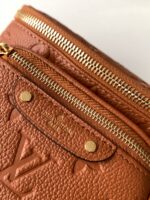 Louis Vuitton M12753 Mini Bumbag - Image 7