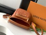 Louis Vuitton M12753 Mini Bumbag - Image 9