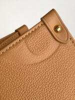 Louis Vuitton M14255 OnTheGo MM - Image 8