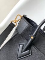 Louis Vuitton M21546 On My Side PM - Image 9