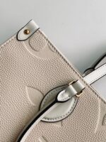 Louis Vuitton M46531 OnTheGo MM - Image 12