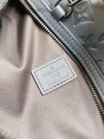 Louis Vuitton M24467 Duo Slingbag - Image 12